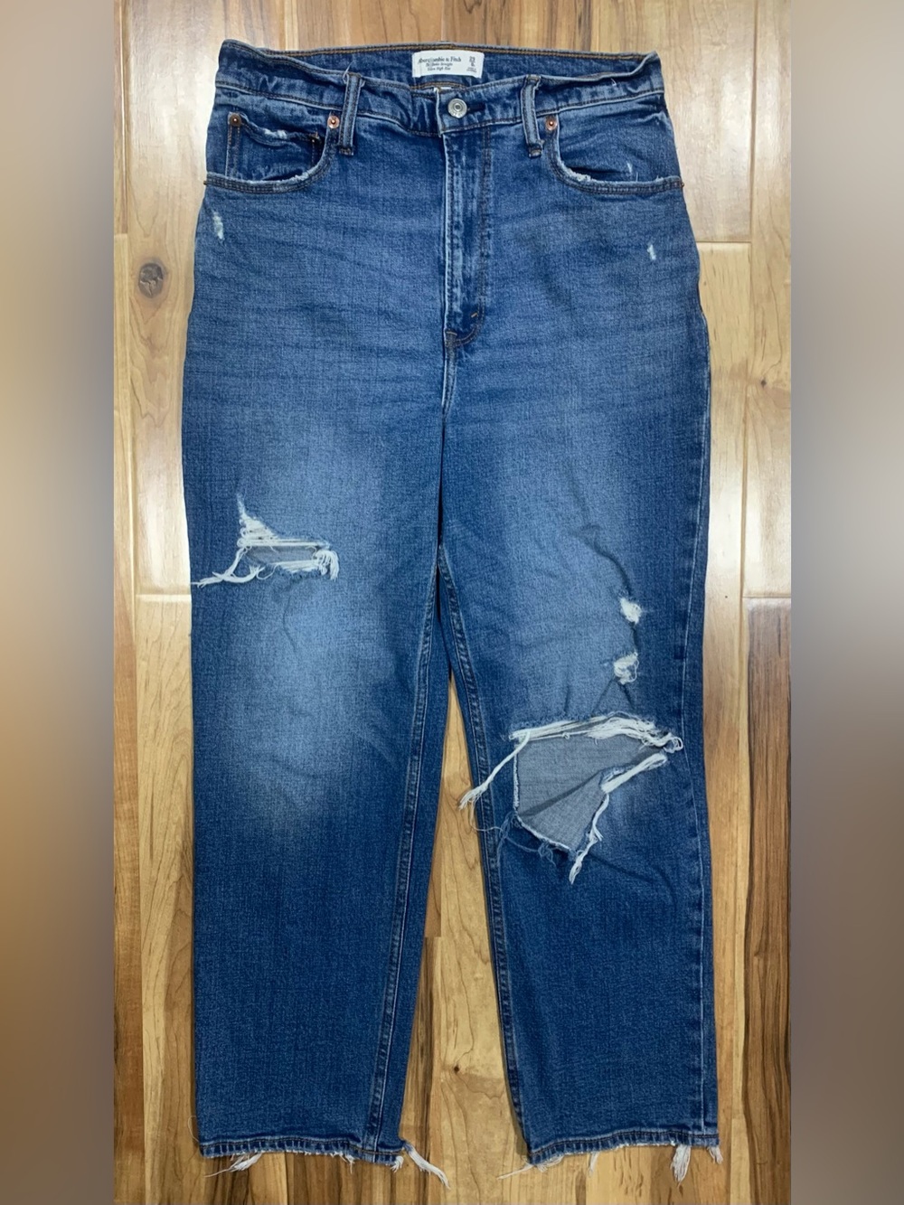 Abercrombie & Fitch Ankle Straight Ultra High Rise Cut Off Denim Distressed SZ 8